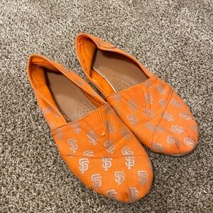 Women’s San Francisco Giants shoe.
